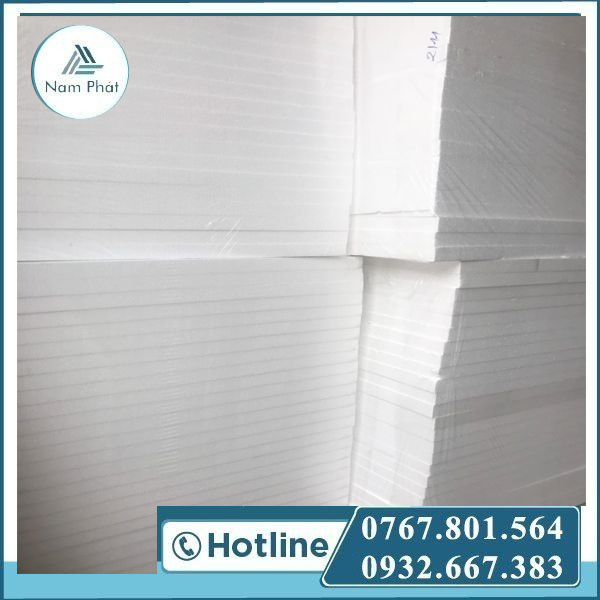 tấm xốp chèn hàng tivi